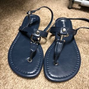 🤩OFFERS ACCEPTED: Navy blue Nautica Sandals